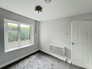 Bedroom- click for photo gallery